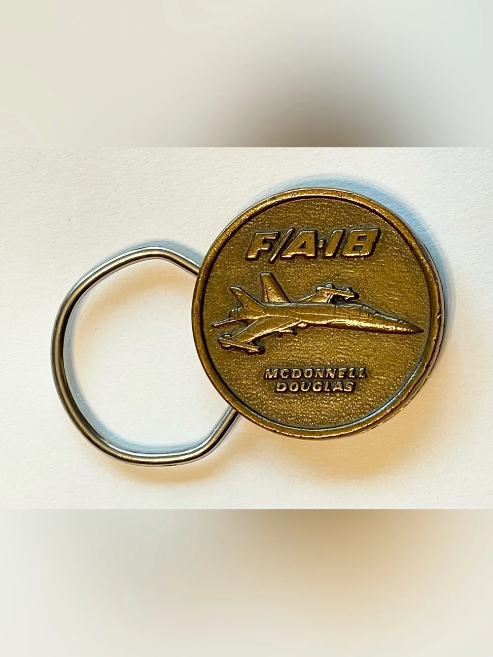 Vintage McDonnell Douglas F/A-18 metal key ring (1997)